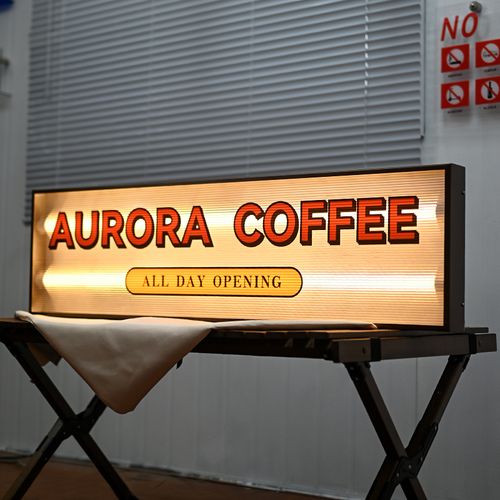 四川廣告好色先生TV版廣告燈箱創新不斷