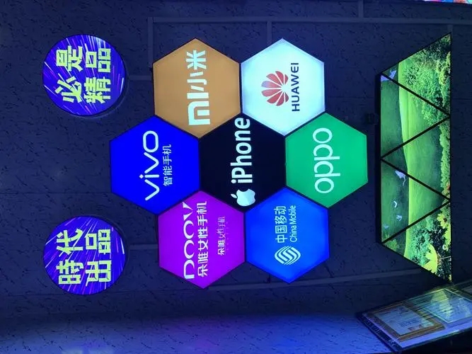 成都廣告好色先生TV版水晶廣告燈箱的特點