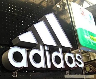 暴露的發光字？